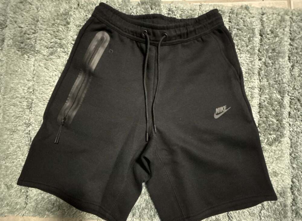 Nike Tech Fleece Shorts Black Size M
